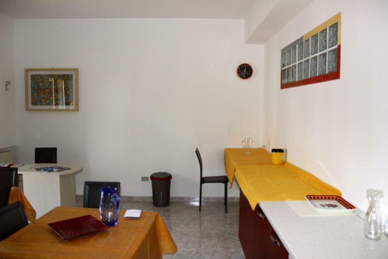 Lucanto Accommodations Calvello エクステリア 写真